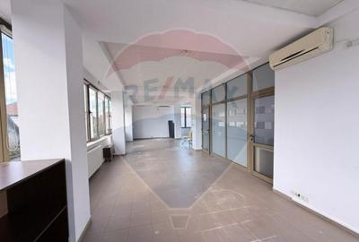 Spațiu comercial, de 70 mp, în Calea Dumbrăvii