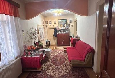 Casă cu 3 camere cu Teren 532 Mp în Central - 5