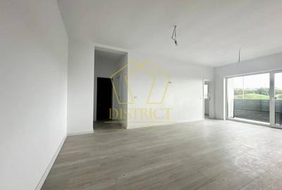 Apartament cu 3 camere decomandat în Torontalului