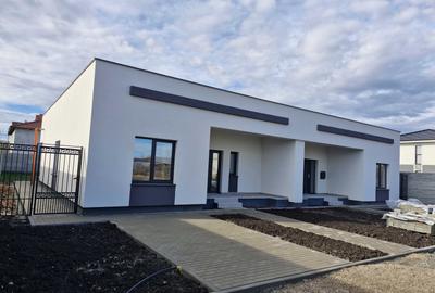 Casă cu 3 camere cu Teren 400 Mp în Becicherecu Mic - 3