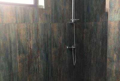 Casă cu 5 camere cu Teren 510 Mp în Malu Mare - 5