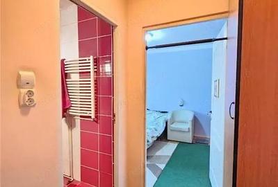 Apartament cu 2 camere semidecomandat, mobilat în Piața Armatei - 1