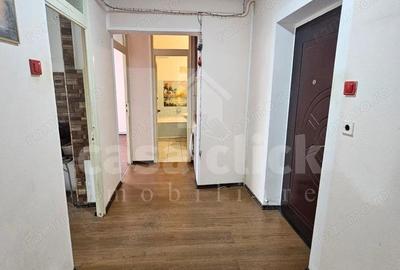 Casă cu 2 camere decomandat cu Canalizare în Piața Centrală - 4