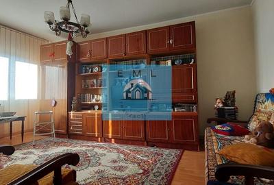 Apartament 3 camere langa Scoala Gimnaziala nr 165 .Al. Slatioara sec4 - 8