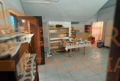 VILA cu spatii comerciale situata in zona CUMPANA - 4