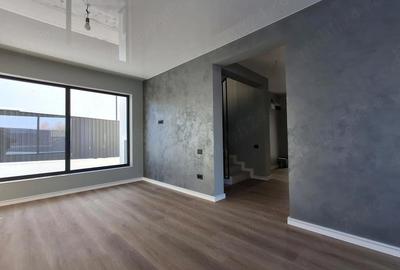 Casă cu 7 camere cu Teren 500 Mp în Bucium - 20