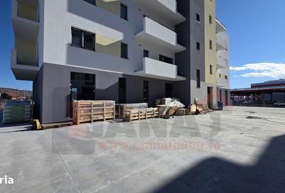 Spațiu comercial, de 49 mp, în Central - 7