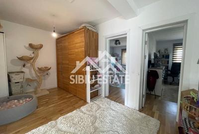 Duplex cu 5 camere cu Canalizare în Cristian - 19