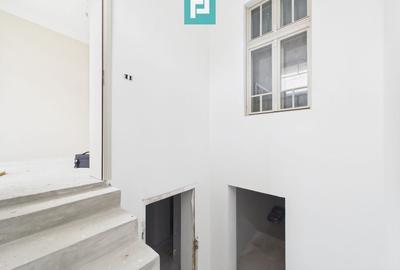 Casă individuală cu 10 camere cu Canalizare în Tipografilor - 21