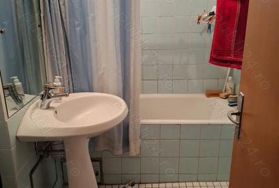 Apartament cu 3 camere decomandat în 1 Mai - 5