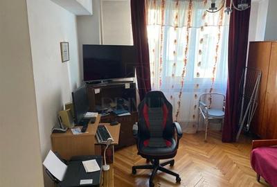 ULTRACENTRAL - 3 Camere - 2 Bai - Decomandat - Etaj intermediar - Centrala termi - 2