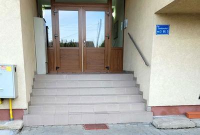 Apartament cu 3 camere, mobilat în Central - 8