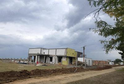 Teren de 2000 mp, în Coșoveni - 2
