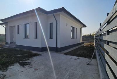 Domnesti-Olteni,str. Ortansei, case individuale, st=330mp, sc=100mp - 6