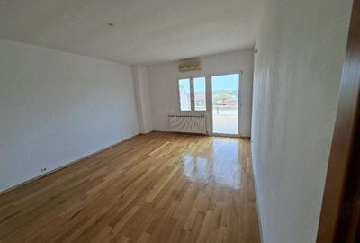 Apartament cu 5 camere decomandat în Săftica - 1