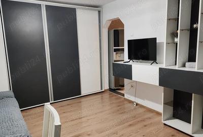 Apartament cu 2 camere decomandat în Teiul Doamnei - 1