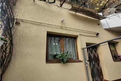 Casă individuală cu 6 camere cu Teren 119 Mp în Central - 24