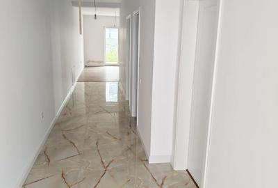 Duplex cu 3 camere cu Canalizare în Remetea Mare - 7