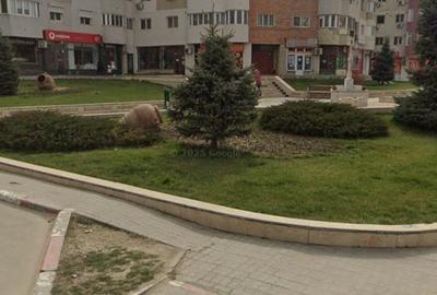 Navodari central spatiu comercial din construcție 2 intrari - 1
