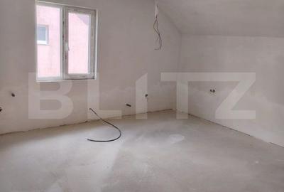 Casă cu 5 camere cu Teren 2400 Mp în Șieu - 3