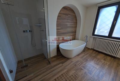 Casă individuală cu 9 camere cu Canalizare în Dacia - 51