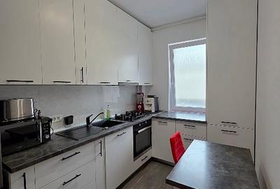 Apartament cu 3 camere decomandat, mobilat în Chișoda - 1