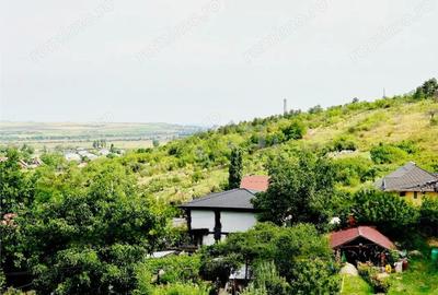 Casa de vanzare cu priveliste frumoasa - 16