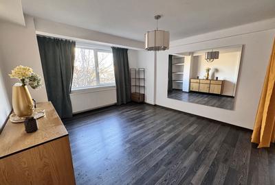 Spațiu comercial, de 40 mp, în Central - 4