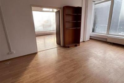 Spațiu comercial, de 70 mp, în Decebal - 3