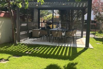 Casă cu 4 camere cu Teren 400 Mp în Central - 1