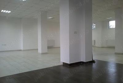 Spațiu comercial, de 200 mp, în Central - 5
