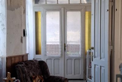 CASA BOIEREASCA pe colt  in Nadlac, Independentei colt cu M. Eminescu - 10