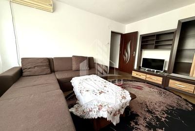 Apartament cu 3 camere semidecomandat, mobilat în Girocului