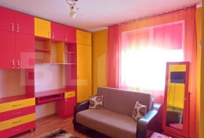 Apartament cu 2 camere semidecomandat, mobilat în Turda