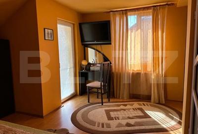 Casa P+1 de vanzare, cu 4 camere, 180 mp, zona Micro 2 - 5