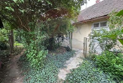 Casă cu 3 camere cu Canalizare în Ultracentral - 2