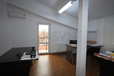 Casă individuală cu 12 camere cu Canalizare în 1 Mai - 9