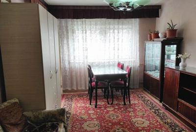 Apartament cu 2 camere decomandat, mobilat în Apărătorii Patriei