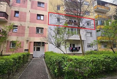 Apartament cu 2 camere semidecomandat în Micro 16 - 18