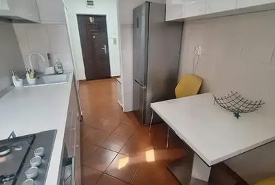 Apartament cu 2 camere semidecomandat, mobilat în Titan - 2