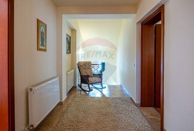 Vila de lux  cu 6 camere de vanzare /534 mp teren/Simon Bran - 39