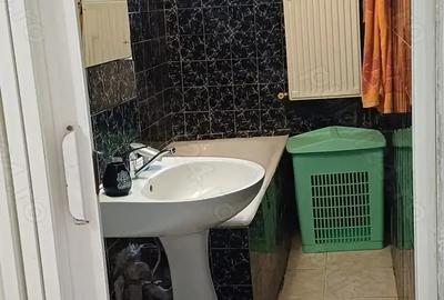 De vanzare,zona Dacia,apartament 2 camere,etaj 4 ,direct de la proprietar. - 3