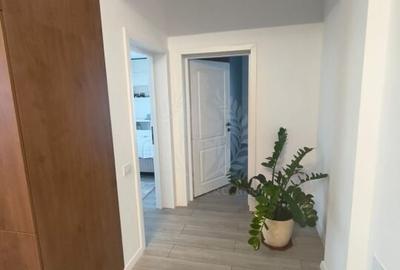 APARTAMENT 3 CAMERE// ZONA 9 MAI - 7