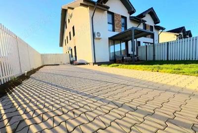 Casă cu 5 camere cu Teren 220 Mp în Central - 9