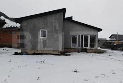 Casă cu 4 camere cu Teren 800 Mp în Mihai Viteazu - 2