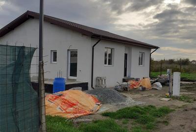 Casa  la sol 3 camere  Premium Cumpana la pret de apartamet. - 1