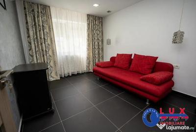 Apartament cu 3 camere decomandat în C5 - 13