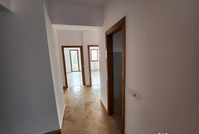 Apartament cu 3 camere decomandat în Cantacuzino - 7