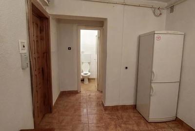 Apartament cu 4 camere decomandat în Central - 9
