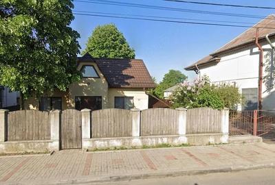Casă cu 2 camere cu Teren 140 Mp în Central